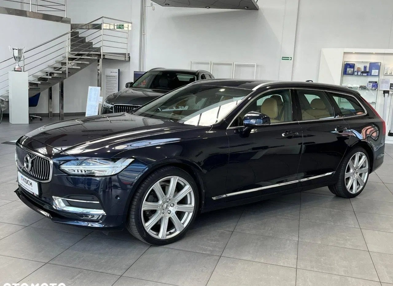 stronie śląskie Volvo V90 cena 116900 przebieg: 106000, rok produkcji 2016 z Stronie Śląskie